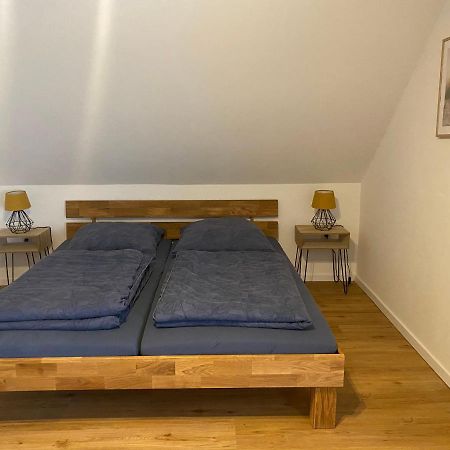 Ferienhaus Sieglinde Mit Deichblick Emden Exterior foto