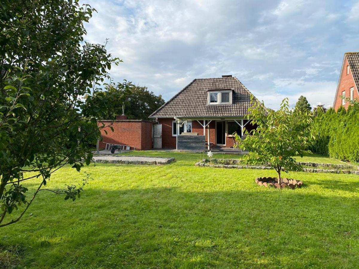 Ferienhaus Sieglinde Mit Deichblick Emden Exterior foto