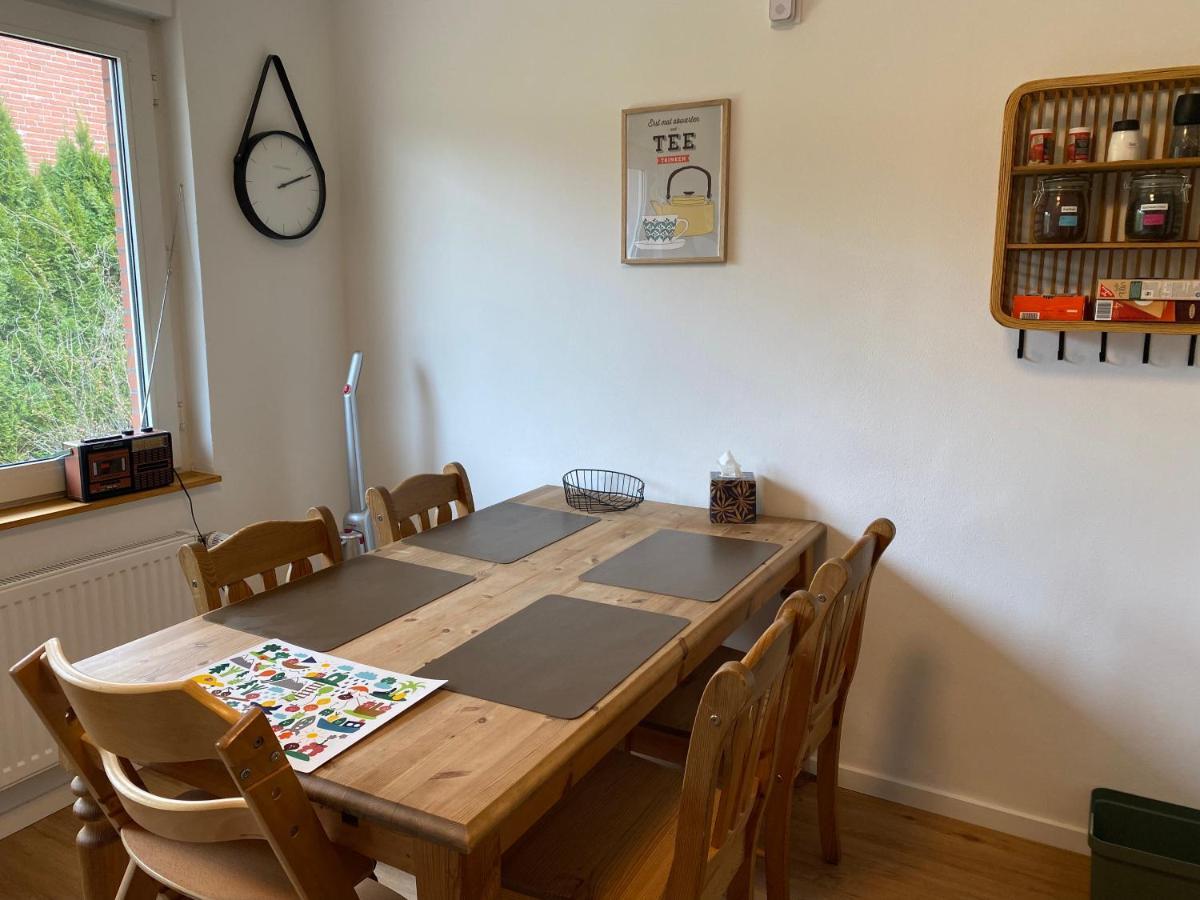 Ferienhaus Sieglinde Mit Deichblick Emden Exterior foto