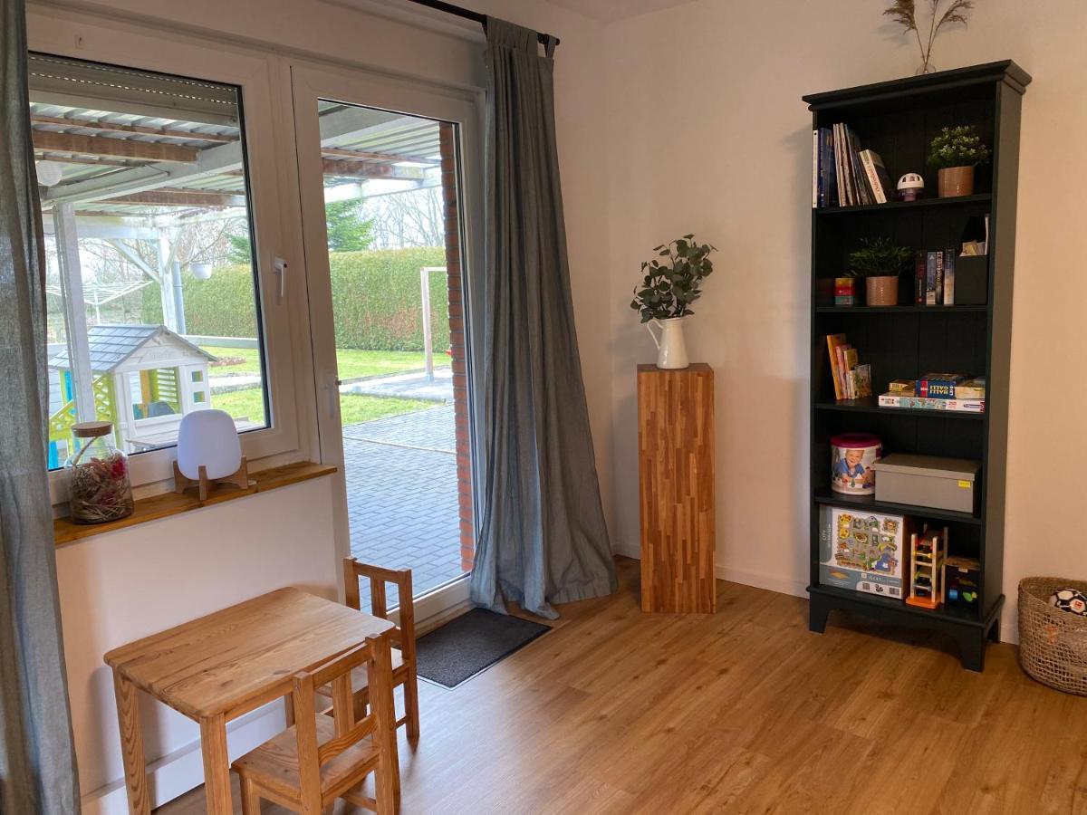 Ferienhaus Sieglinde Mit Deichblick Emden Exterior foto